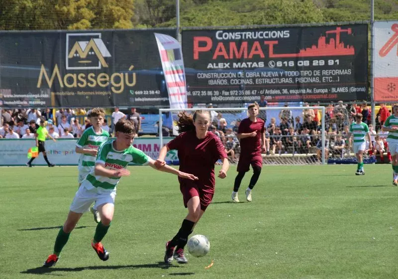 International Whitsun players